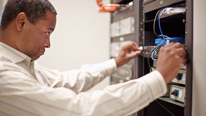 Le 10 domande che i responsabili IT dovrebbero porre durante la migrazione dei dati sanitari