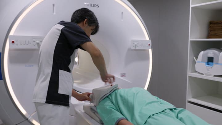 BlueSeal magnet at Tokyo Sports and Orthopaedic clinic