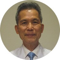 Il dott. Masayuka Kumashiro, tecnico e responsabile delle tecnologie radiologiche, può contare su tempi di scansione più brevi grazie a Philips Compressed SENSE