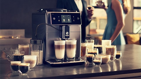 15 diverse bevande al caffè personalizzabili a portata di mano