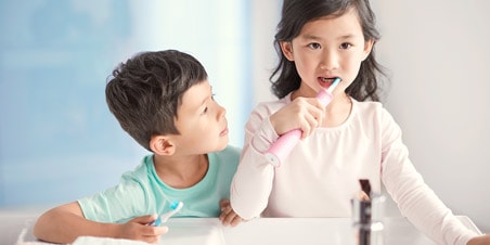 Come lavare i denti ai bambini