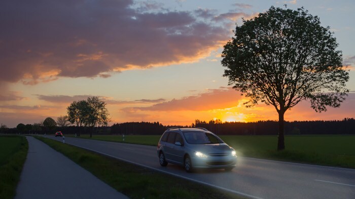 strada al tramonto