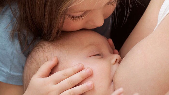 Il contatto per avvicinare mamma e bambino 