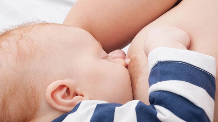10 vantaggi dell'allattamento al seno