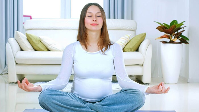 10 buoni motivi per praticare yoga in gravidanza 