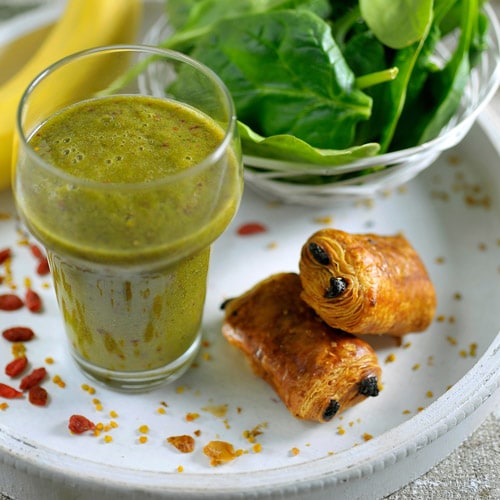 Frullato di spinaci verdi e carote