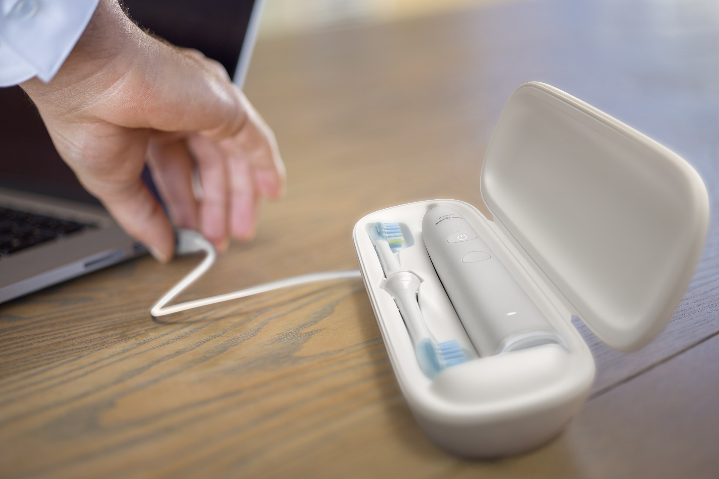 Coffret de voyage avec chargeur USB intégré Philips Sonicare DiamondClean