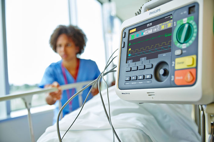 Philips’ Efficia DFM100 Advanced Life Support system