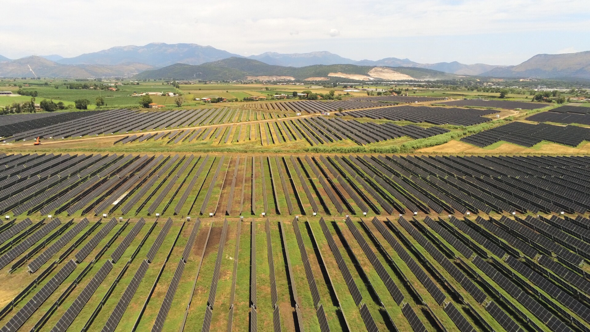 Parte nel Lazio il progetto agrivoltaico italiano da 70 MW di Cero Generation, sostenuto da Philips e Heineken